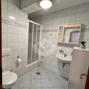 Baška Voda, Kuća 14 Soba, 633 m2, 500 m od Mora