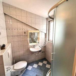 Baška Voda, Kuća 14 Soba, 633 m2, 500 m od Mora