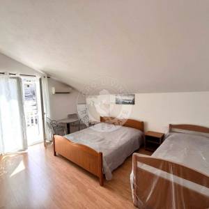 Baška Voda, Kuća 14 Soba, 633 m2, 500 m od Mora