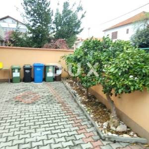 BIOGRAD NA MORU - kuća u centru grada