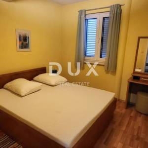 BIOGRAD NA MORU - kuća u centru grada