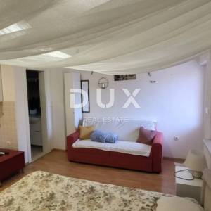 BIOGRAD NA MORU - kuća u centru grada