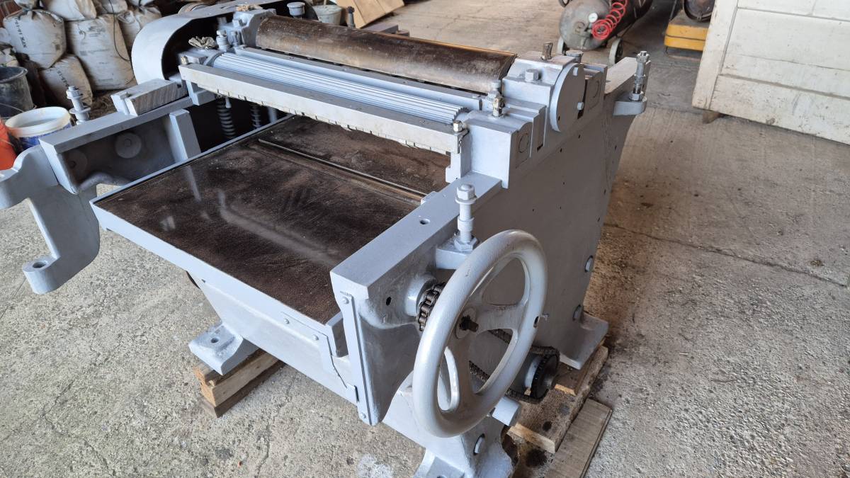 BLANJALICA ZA DRVO,DIHTARICA, DEBLJAČA