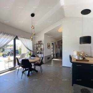 Blizina Barbana. Ekskluzivna ponuda, samo u našoj aganciji! Dvije, nove dvojne kuće, idealno jedna za življenje a druga za rent...