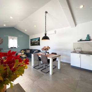 Blizina Barbana. Ekskluzivna ponuda, samo u našoj aganciji! Dvije, nove dvojne kuće, idealno jedna za življenje a druga za rent...