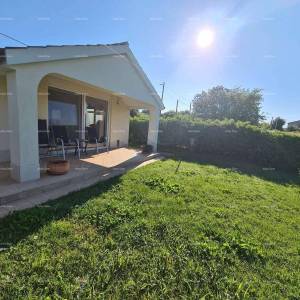 Blizina Ližnjana u malom istarskom mjestu, samostojeća kuća površine 103 m²