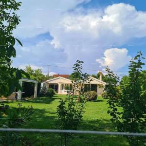 Blizina Ližnjana u malom istarskom mjestu, samostojeća kuća površine 103 m²