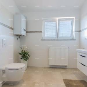 Blizina Medulinskih hotela, namješten i odmah useljiv apartman.