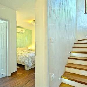 Blizina Novigrada, nova kuća sa bazenom.