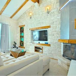 Blizina Novigrada, nova kuća sa bazenom.