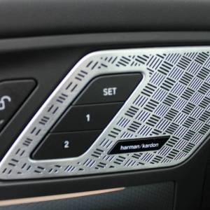 BMW X1 xDrive 23i M-Paket *HARMAN KARDON, LED, KAMERA, NAVIGACIJA*