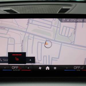 BMW X1 xDrive 23i M-Paket *HARMAN KARDON, LED, KAMERA, NAVIGACIJA*