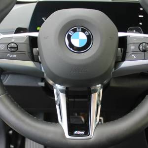 BMW X1 xDrive 23i M-Paket *HARMAN KARDON, LED, KAMERA, NAVIGACIJA*
