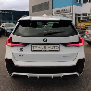 BMW X1 xDrive 23i M-Paket *HARMAN KARDON, LED, KAMERA, NAVIGACIJA*