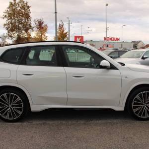 BMW X1 xDrive 23i M-Paket *HARMAN KARDON, LED, KAMERA, NAVIGACIJA*
