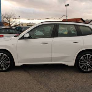 BMW X1 xDrive 23i M-Paket *HARMAN KARDON, LED, KAMERA, NAVIGACIJA*