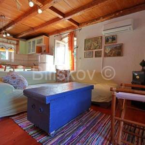 Brač, Bobovišća prodaja dvojna kamena kuća