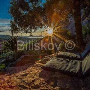 Brač, Bobovišća prodaja dvojna kamena kuća