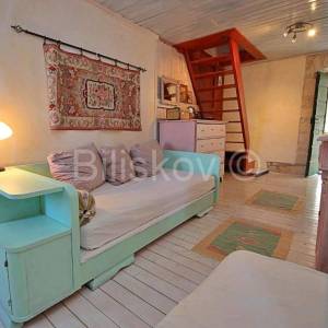 Brač, Bobovišća prodaja dvojna kamena kuća