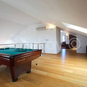 Brač, luksuzna kuća u prvom redu