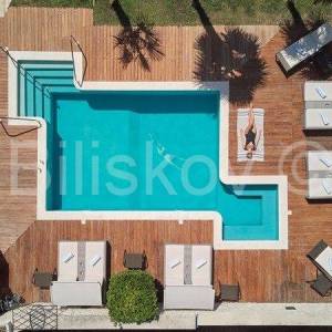 Brač, luksuzna vila – 1 red uz more! 