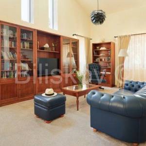 Brač, luksuzna vila – 1 red uz more! 