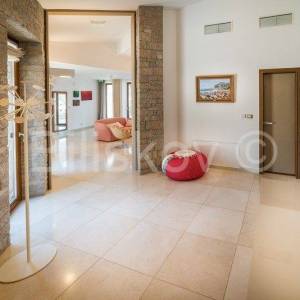 Brač, luksuzna vila