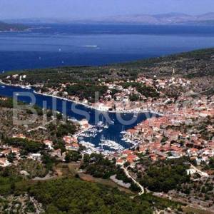 Brač, Milna, građevinsko zemljište 17699 m2