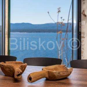 Brač, Murvica novouređen stan 38 m2, panoramski pogled na more