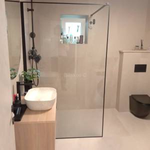 Brač, Nerežišća, samostojeća kuća sa okućnicom