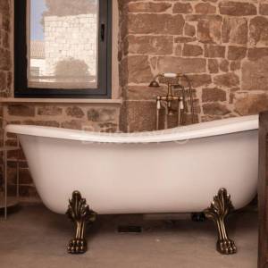 Brač, prodaja, jedinstvena kuća podređena užitku