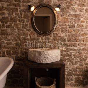 Brač, prodaja, jedinstvena kuća podređena užitku