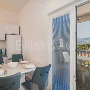 Brač, prodaja kuća 6 apartmana, otvoren pogled