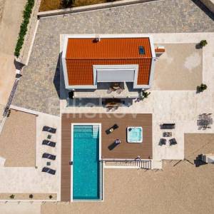 Brač, prodaja, vila, bazen, otvoren pogled