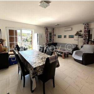 Brač, Splitska 3soban stan 91 m2, parking12 m2