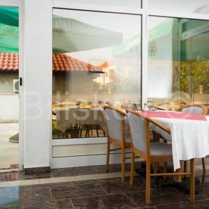 Brač, Supetar, Hotel i stan u potkrovlju