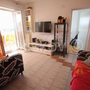 Brač, Supetar prodaja dvosoban stan 43m2, ostava