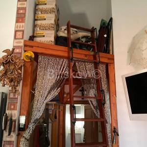 Brač Supetar prodaja kompletno namješten stan, parking 