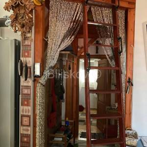 Brač Supetar prodaja kompletno namješten stan, parking 