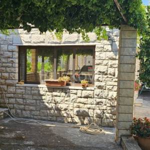 Brač, Supetar, prodaja kuća, centar, 100m od plaže