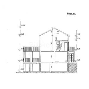 Brač, Sutivan, prodaja kuća, tri apartmana, bazen, 150 m od mora