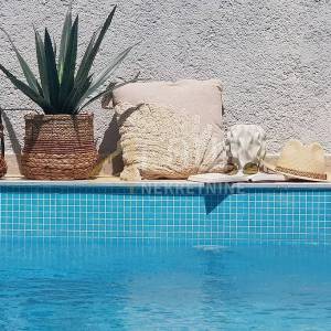 Bribir, kuća s bazenom, 175m2