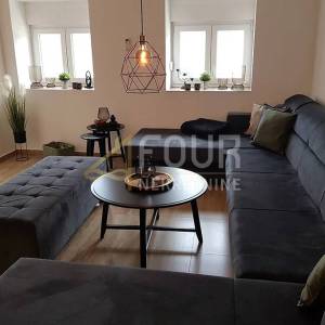 Bribir, kuća s bazenom, 175m2