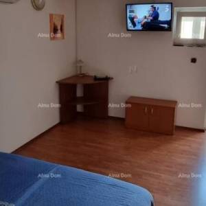 Buje. Prodaje se  stan u Kaštelu, površine 85 m²