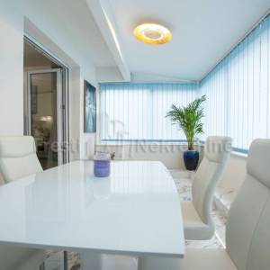 BULEVAR- LUKSUZAN - UHODAN U TURIZMU