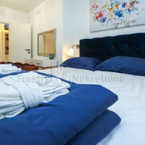 BULEVAR- LUKSUZAN - UHODAN U TURIZMU