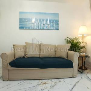 BULEVAR- LUKSUZAN - UHODAN U TURIZMU