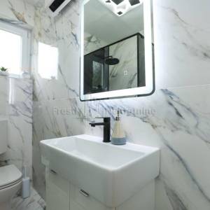 BULEVAR- LUKSUZAN - UHODAN U TURIZMU