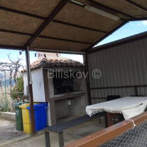 Buzet, prodaja, kuća na brežuljku, parcela 2400m2