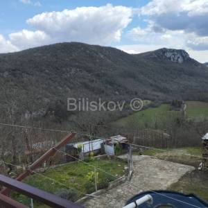 Buzet, prodaja, kuća na brežuljku, parcela 2400m2